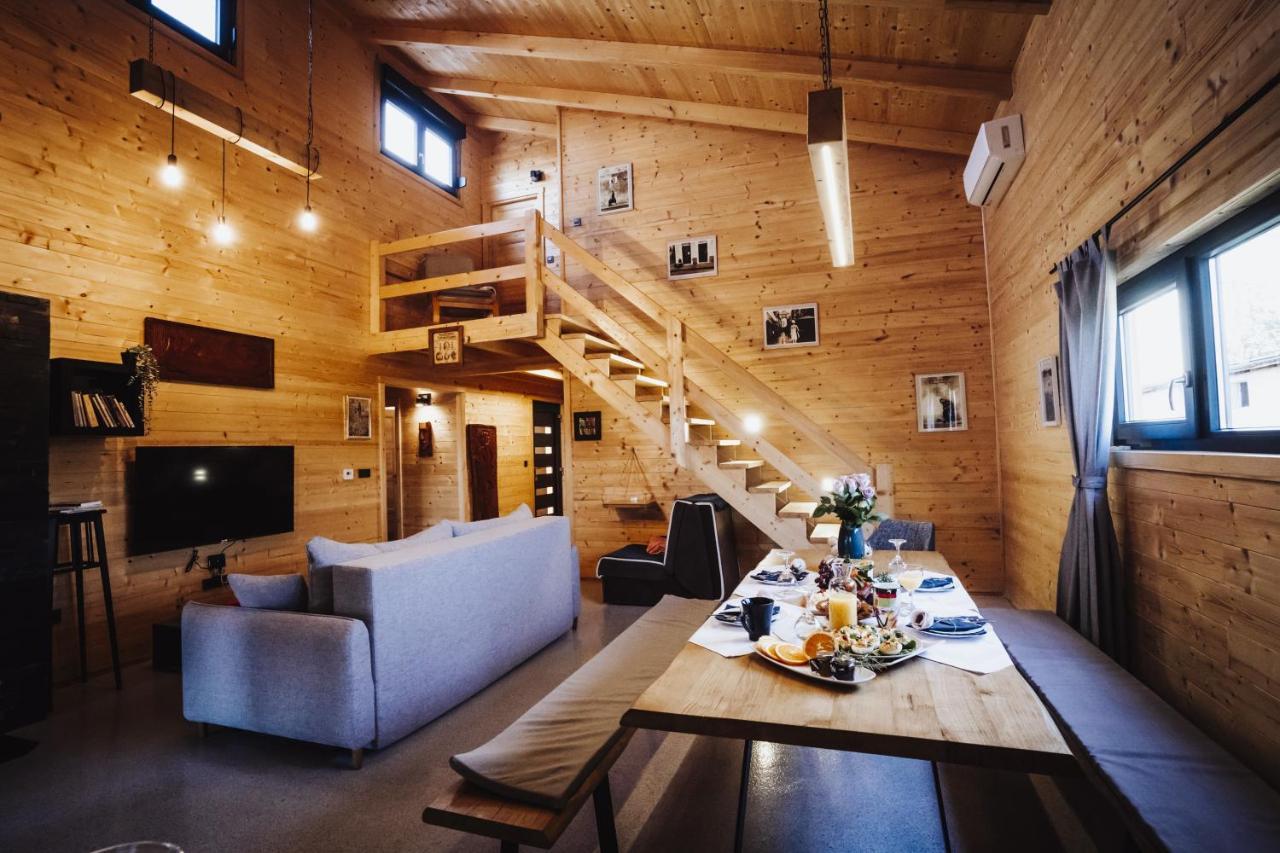 Holiday Home Nightswim Inn Vrbovec Extérieur photo